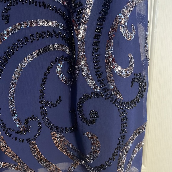 Express sleeveless purple shirt with sequence in size XS - Picture 5 of 8